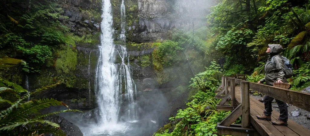 Best Waterfall Hikes in the US (Big Payoff, Every Skill Level)