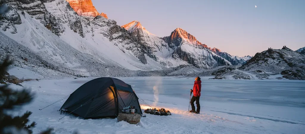 Best Winter Camping Destinations in the US (Snow, Silence, and Solitude)